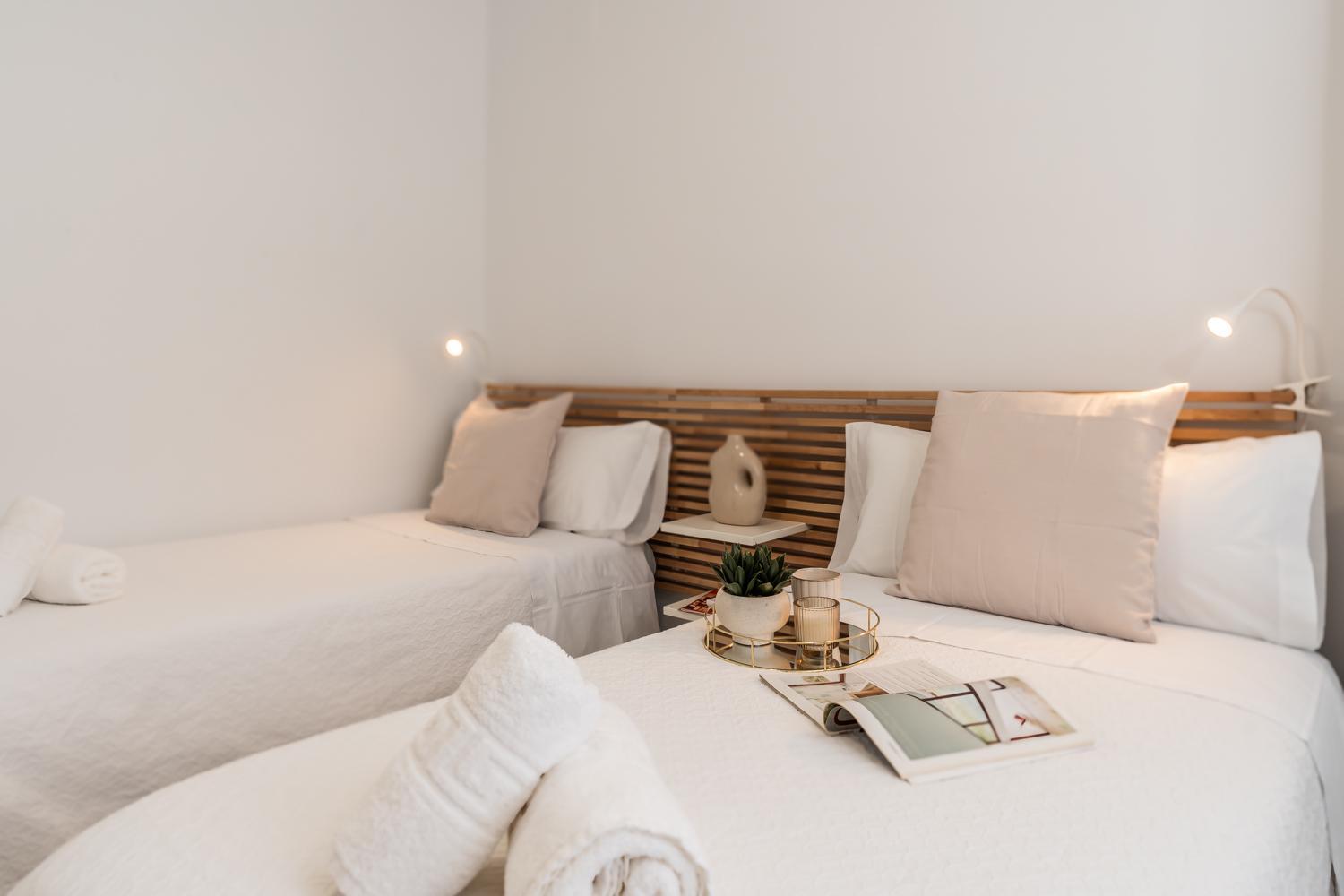 Tuguest Alhamar Apartment Granada Bagian luar foto