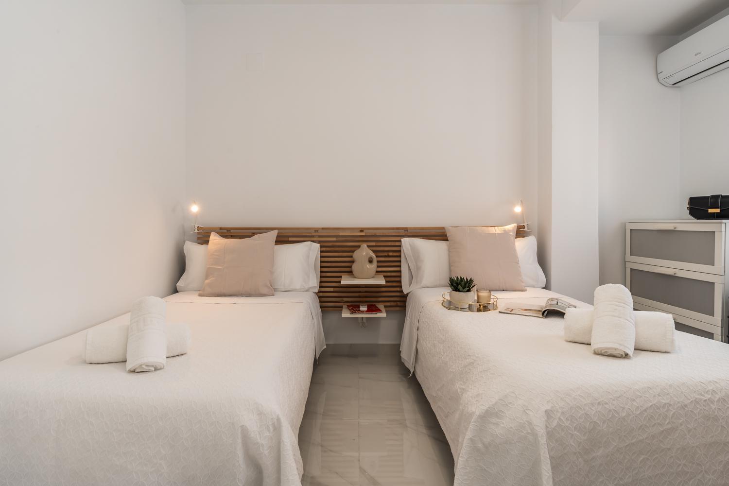 Tuguest Alhamar Apartment Granada Bagian luar foto